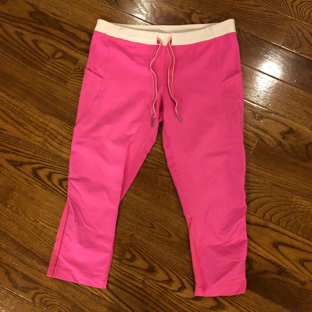 Lululemon crops